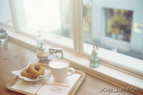 �簲�����һ���峺�İ׿�ˮ������ĸոպ� (7)